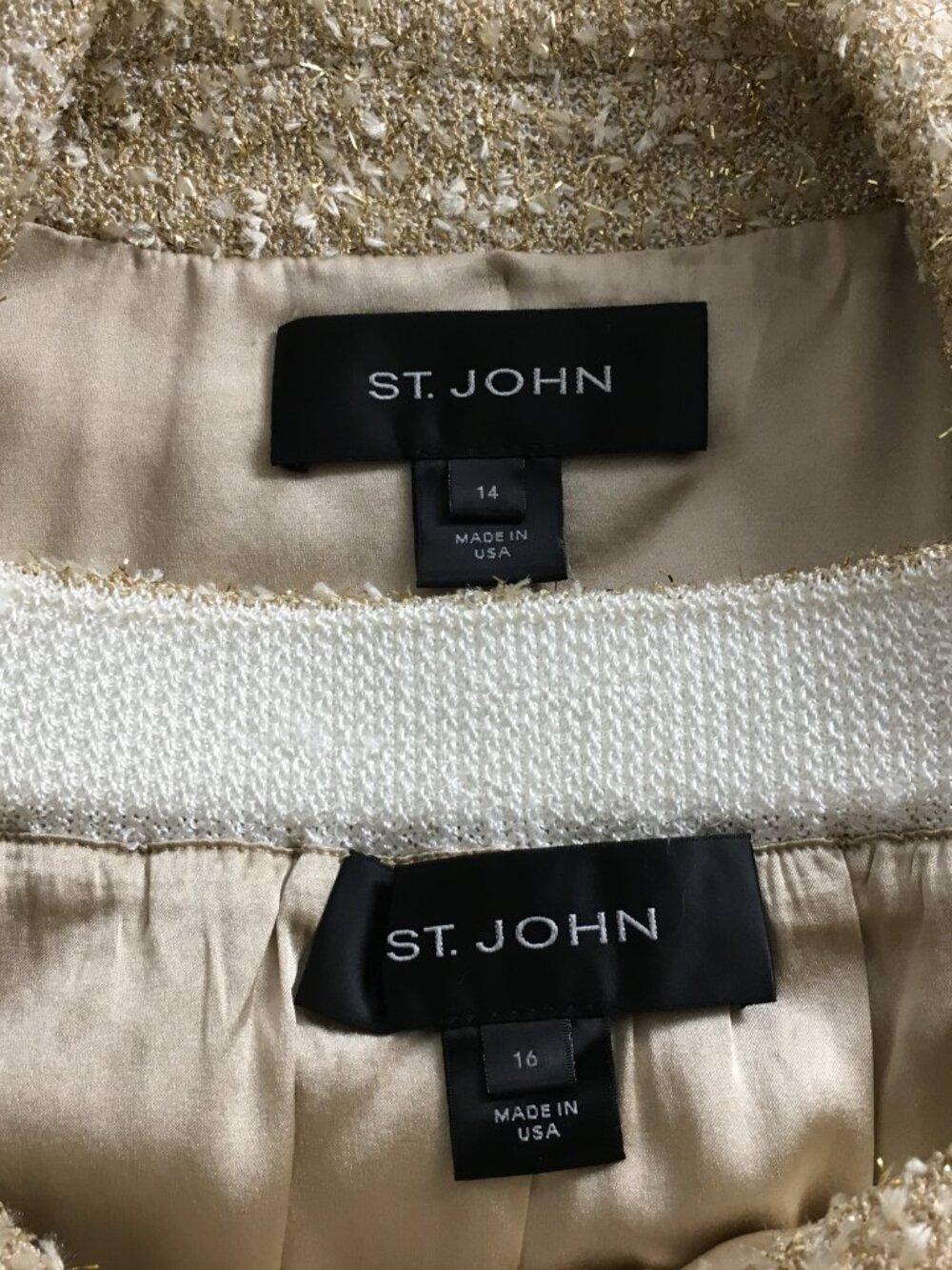 BEAUTIFUL St John knit gold shimmer fringe jacket skirt suit size 14 16 - Picture 10 of 10